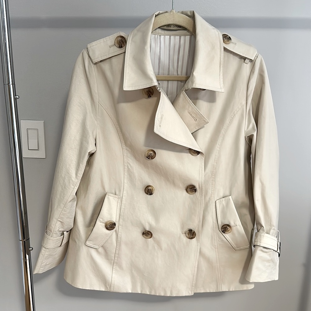 Jane Diffuse Short Trench Coat